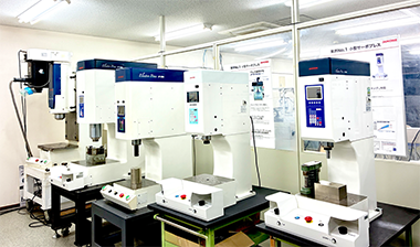 Testpressen mit Demo-Maschinen